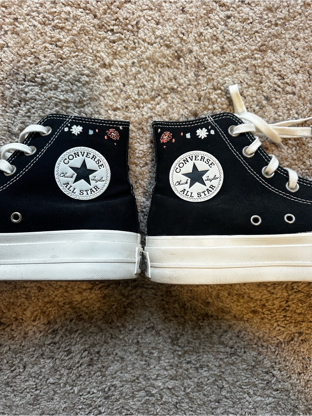 Converse women’s high top sz 8. CTAS Lift Hi Embroidered Floral“ Things to  Grow